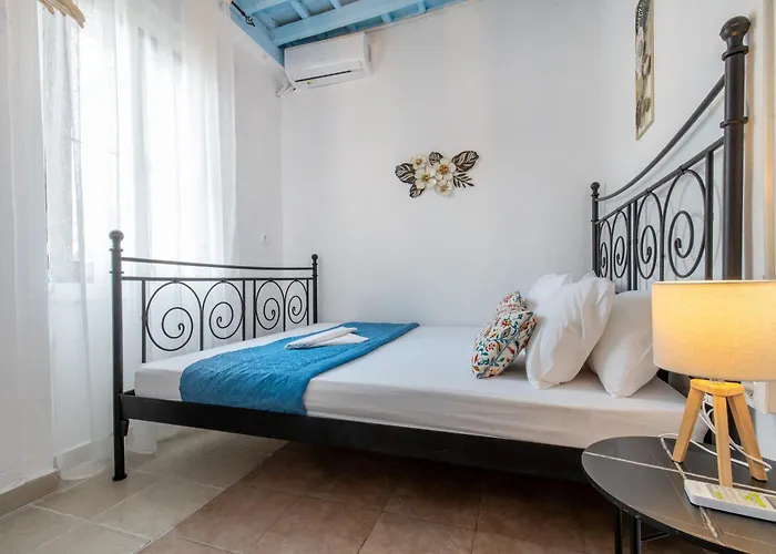 Xenofon Traditional Hotel *