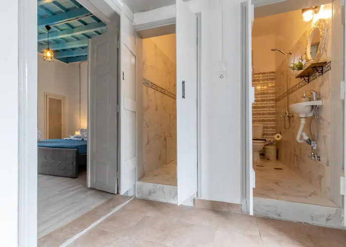 Xenofon Traditional Hotel